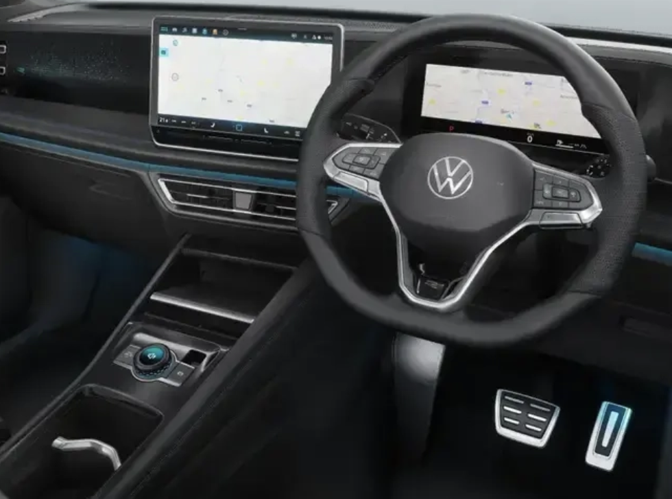 VOLKSWAGEN TIGUAN ESTATE 1.5 TSI 272 eHybrid R-Line 5dr DSG